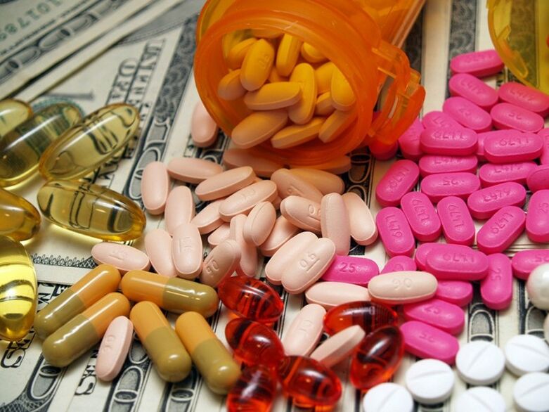 A prostatite é mais frequentemente tratada com medicamentos na forma de comprimidos